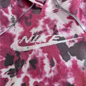 Nike sweatshirt